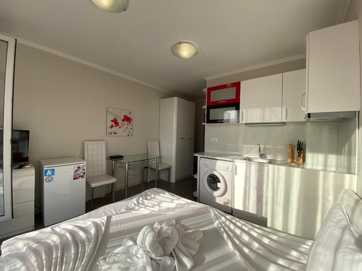 Admiral Plaza C52 Studio Slantchev Briag Extérieur photo